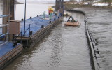 Amphibienboot beim Hafen Spülen